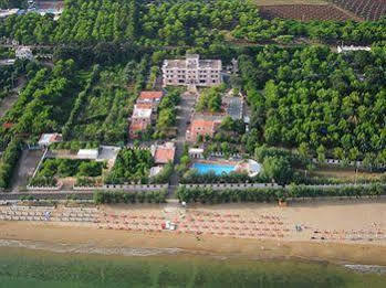 Hotel Residence Adria โรดิการ์กานิโก ภายนอก รูปภาพ